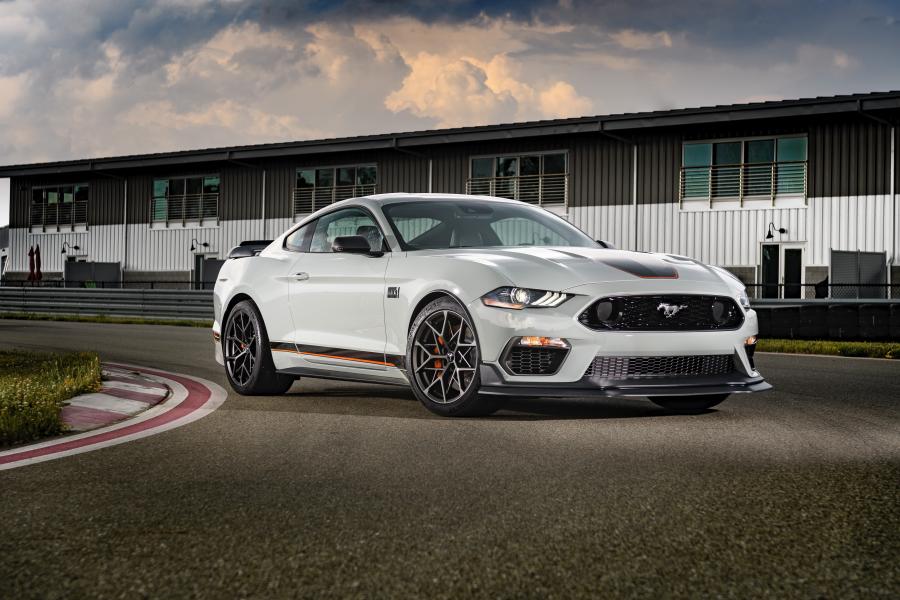  Ford Mustang Mach 1 Handling Package 2021 года  (фото 1 из 21)